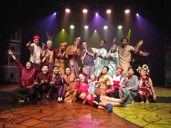Now this is Theater at its best!